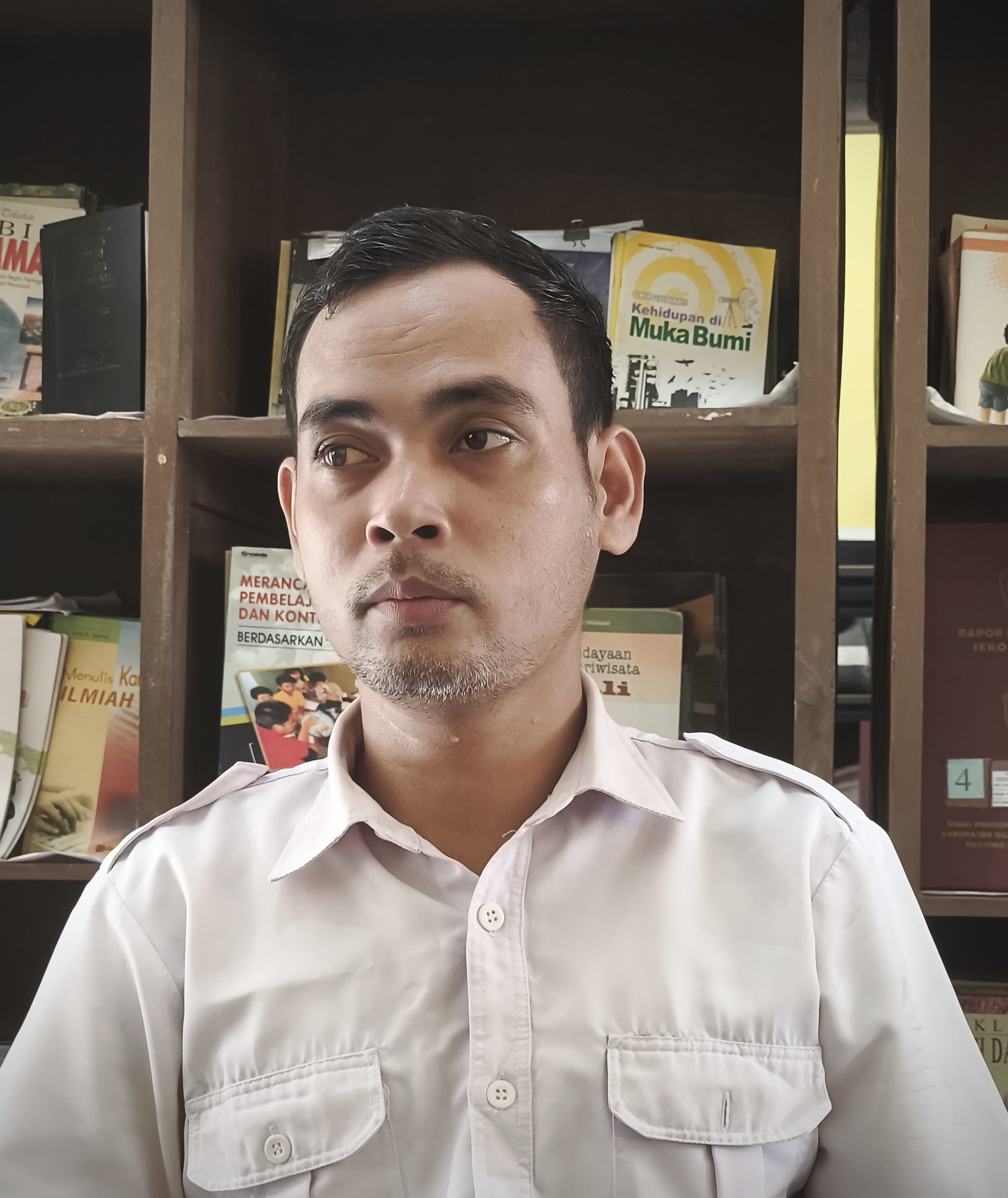 Pembina Ekstrakulikuler
